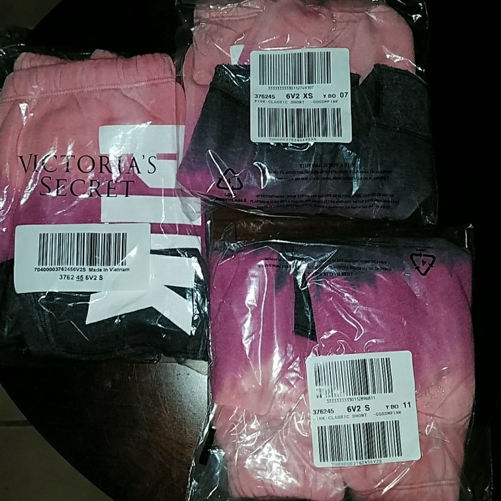 💕VS PINK classic shorts - Picture 2 of 2